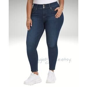 MSRP $59 ⭐️Torrid Plus Size Denim “First At Fit” Slightly Tapered Leg Size 16R⭐️